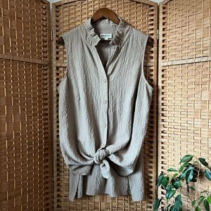 Vintage Norm Thompson Beige Shirred Sleeveless Button Ruffle Neck Rayon Top 1X